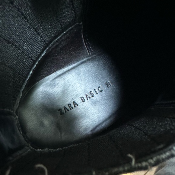 Zara basic black ankle heeled boots booties size 39 or 7.5 - Picture 3 of 8